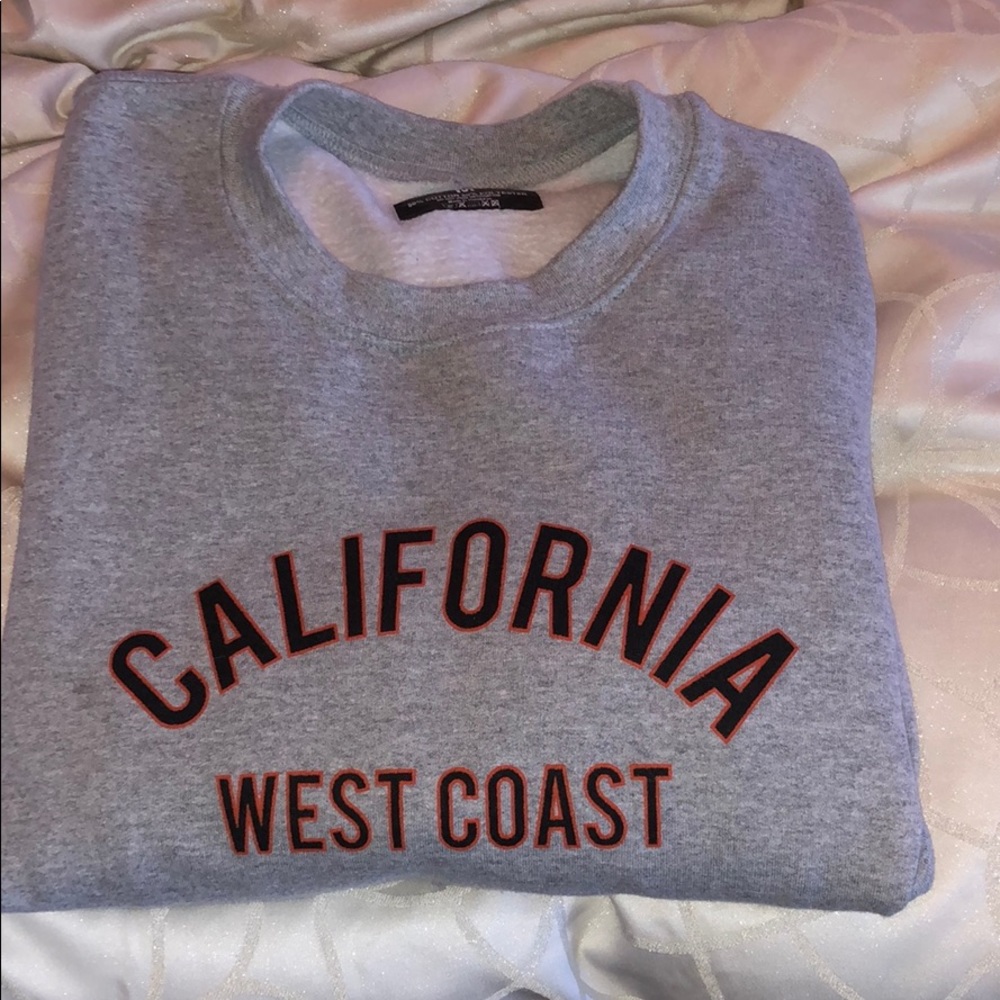 Pretty little thing crewneck